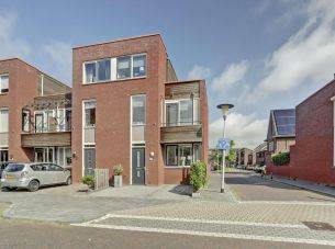 Garenboom 81, Almelo