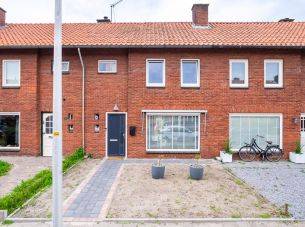 Rembrandtlaan 11, Almelo