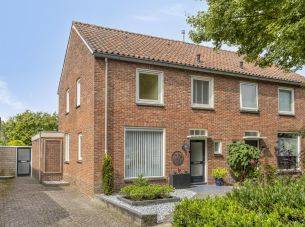 Lijsterstraat 21, Haaksbergen