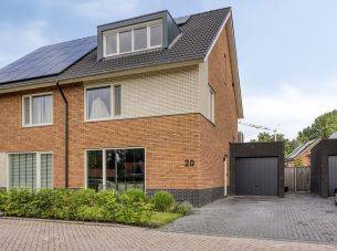 Koolwitje 20, Hengelo