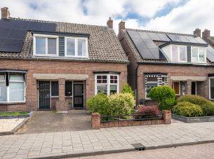 Dahliastraat 16, Almelo