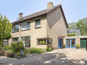Reviusstraat 99, Hengelo
