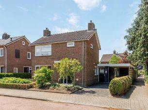 Meester Lazonderstraat 25, Denekamp