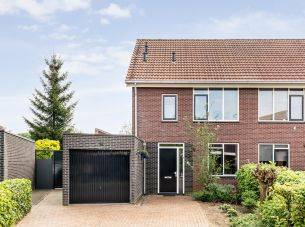 Terras 22, Almelo