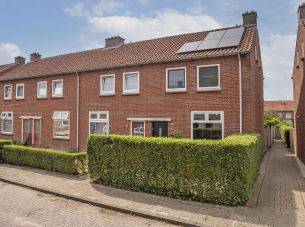 Cheribonstraat 38, Enschede