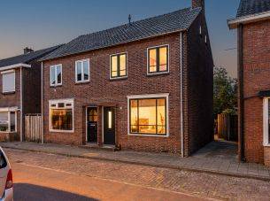 Esdoornstraat 13, Enschede