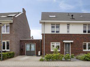 Rozenbottel 20, Borne