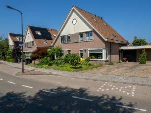 Stroom-Eschlaan 130, Borne