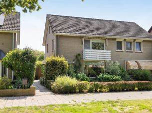 W.G.A.J. Roringstraat 10, Oldenzaal