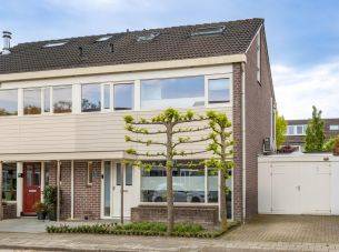 Borg Ewsum 37, Almelo