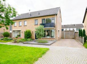 De Kievit 12, Vriezenveen