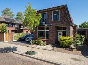 Hazelaarweg 6, Hengelo