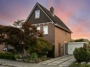 Bleijenbeek 26, Almelo