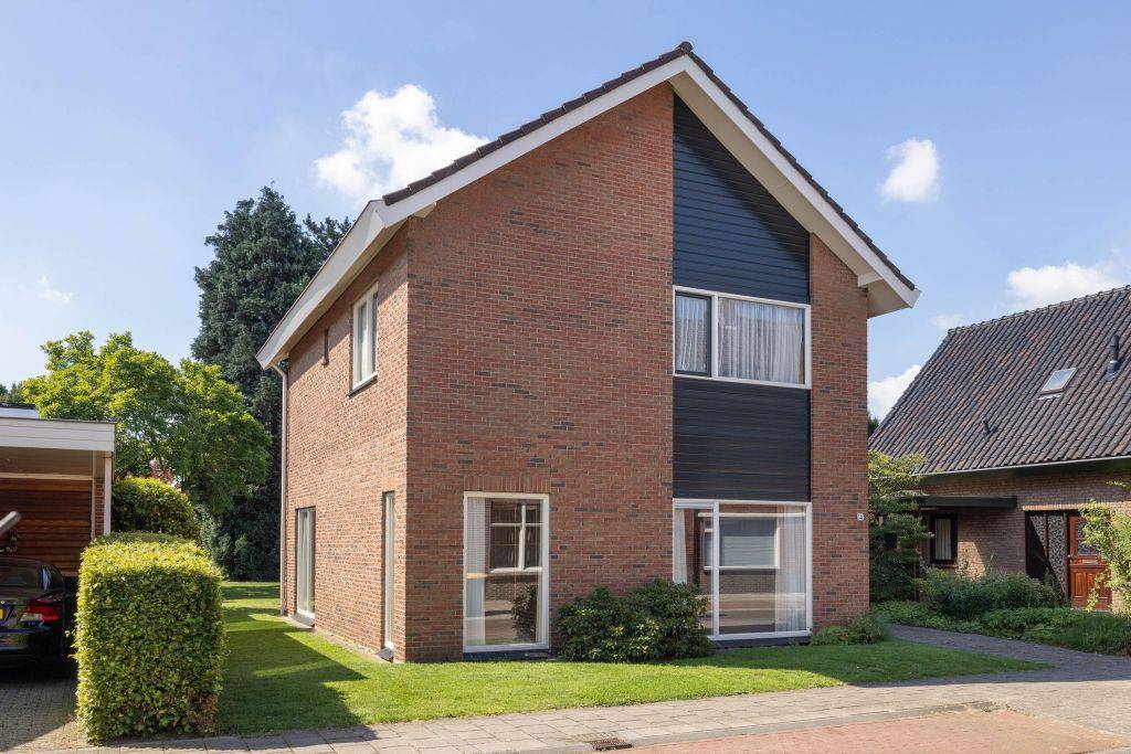 Meeuwenweg 14, Hengelo
