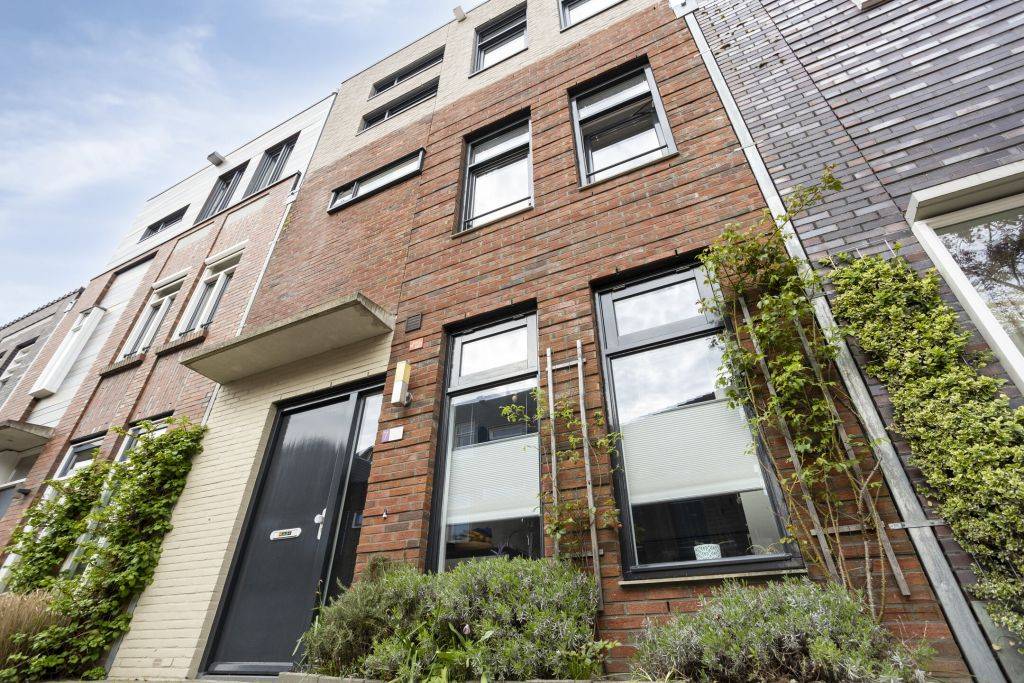 Nassaustraat 7, Enschede