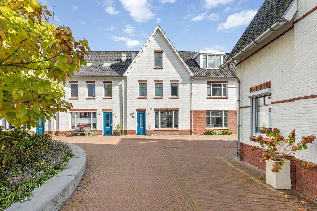 De Rozengaarden 11, Oldenzaal