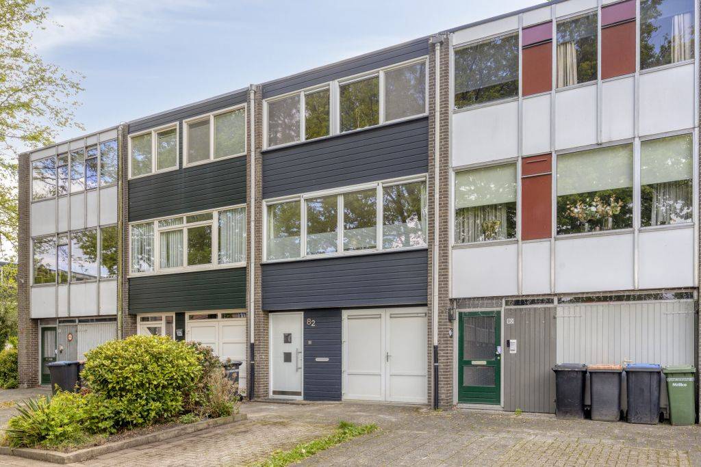 Ahuislanden 82, Enschede