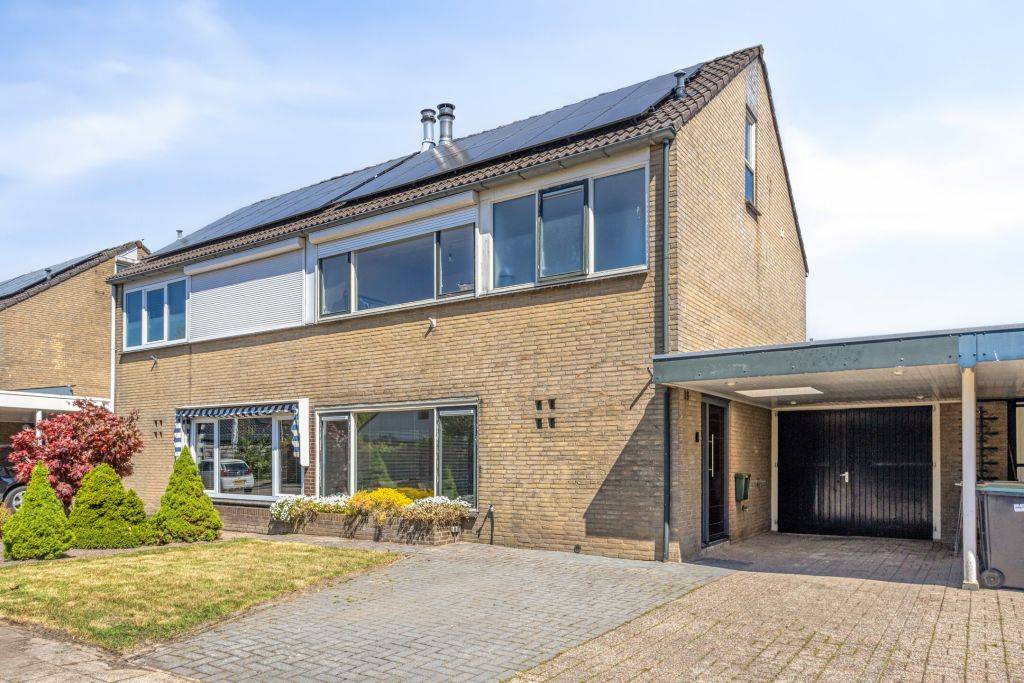 van den Vondelstraat 18, Goor