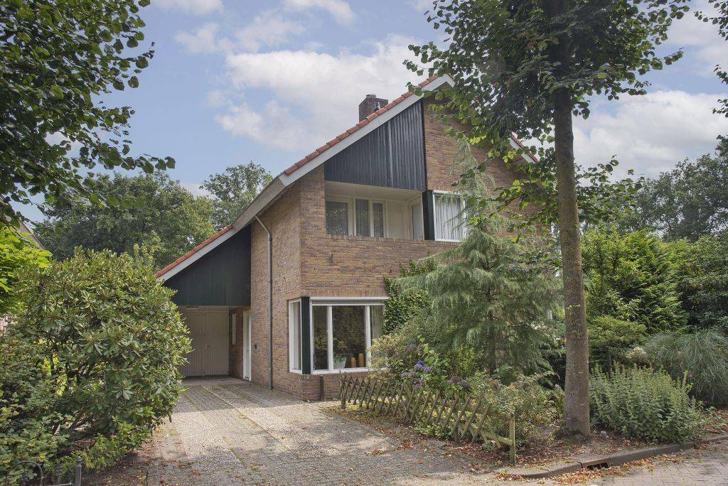 Bijenlaan 4, Weerselo