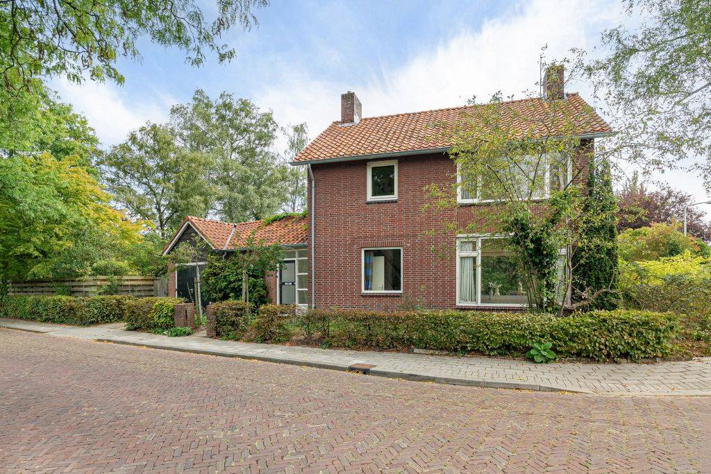 Cramerstraat 14, Delden